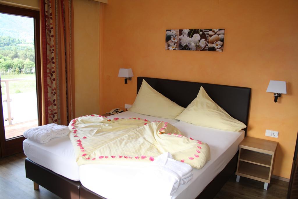 Vitalhotel Sonnblick Филах Стая снимка